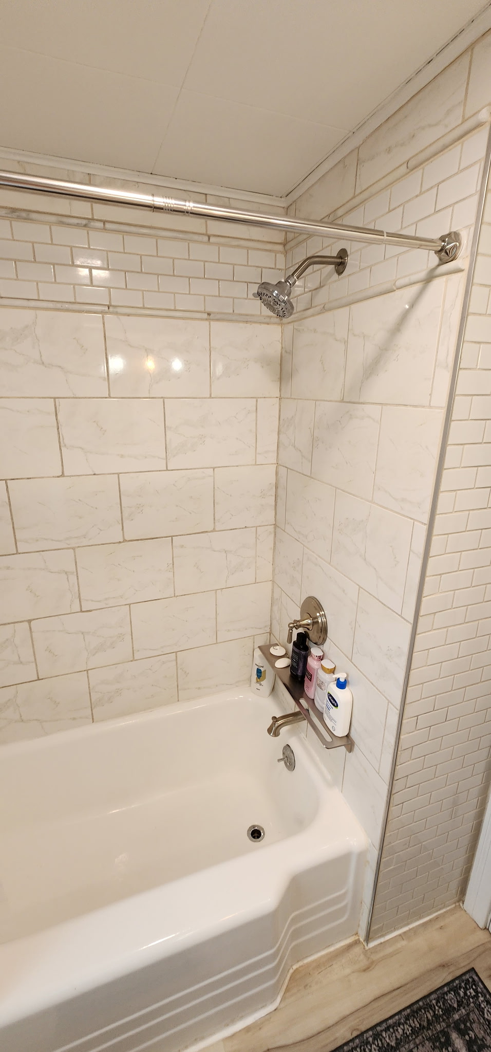 Newly renovated - Photo 3