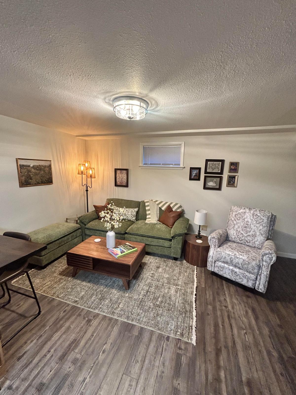 Beautifully remodeled unit, quiet Cheyenne neighborhood. Garage parking.  Unit A - Photo 8