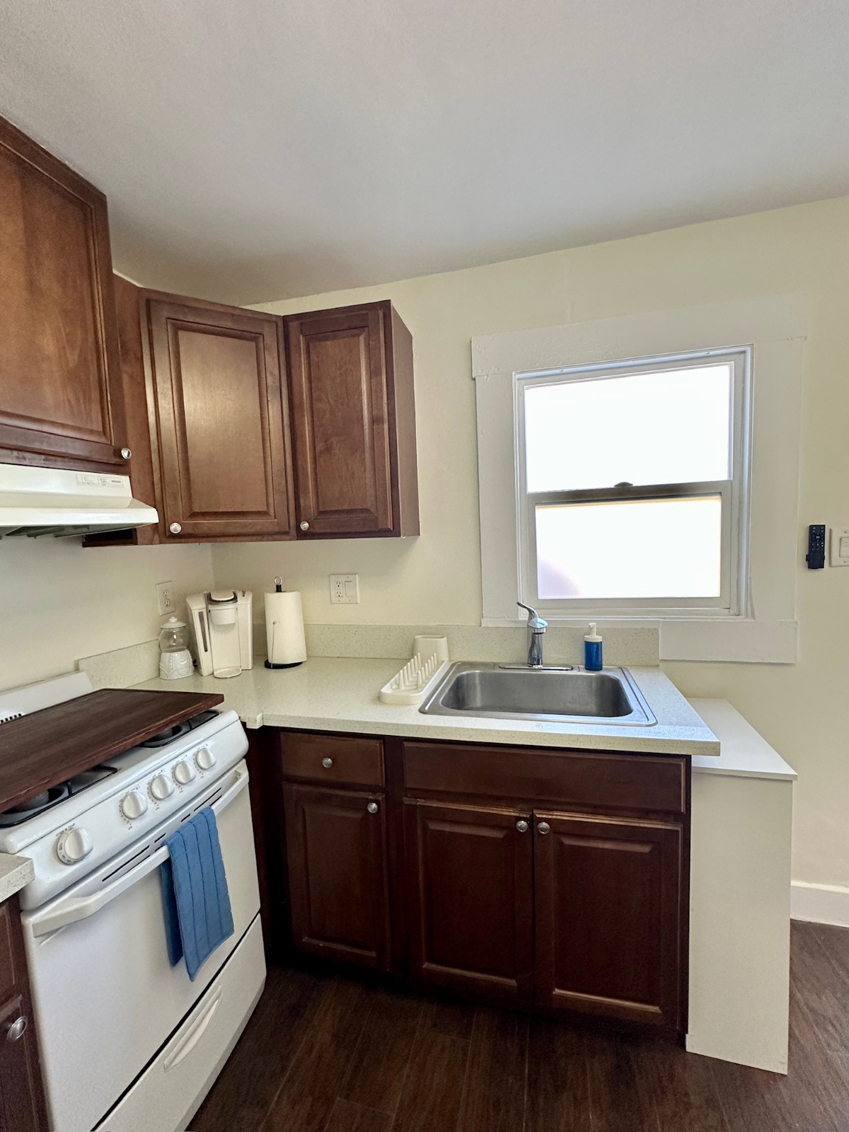 1 Bedroom 1 Bath Private Unit in the Heart of San Diego's North Park with all new furnishings, easy free parking, W/D, backyard hens,... - Photo 6