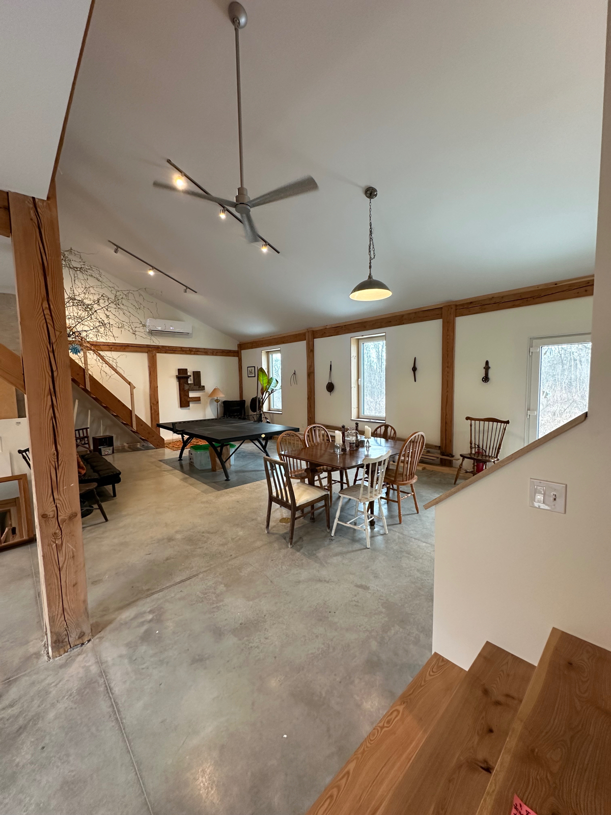 Modern Timber Frame Apartment - Photo 4