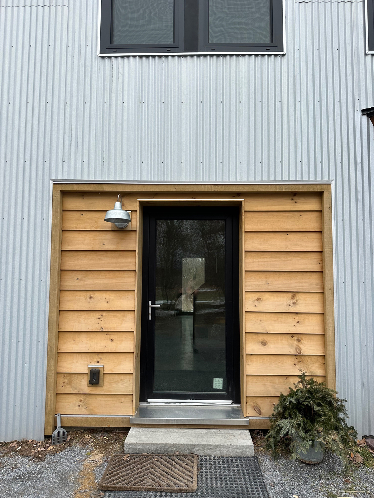 Modern Timber Frame Apartment - Photo 5