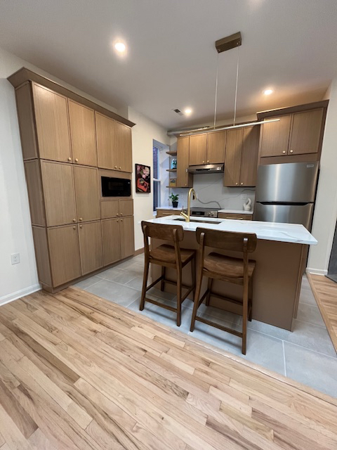 Stylish, Fully Furnished 2-Bedroom Retreat in Historic Bloomingdale - Photo 8