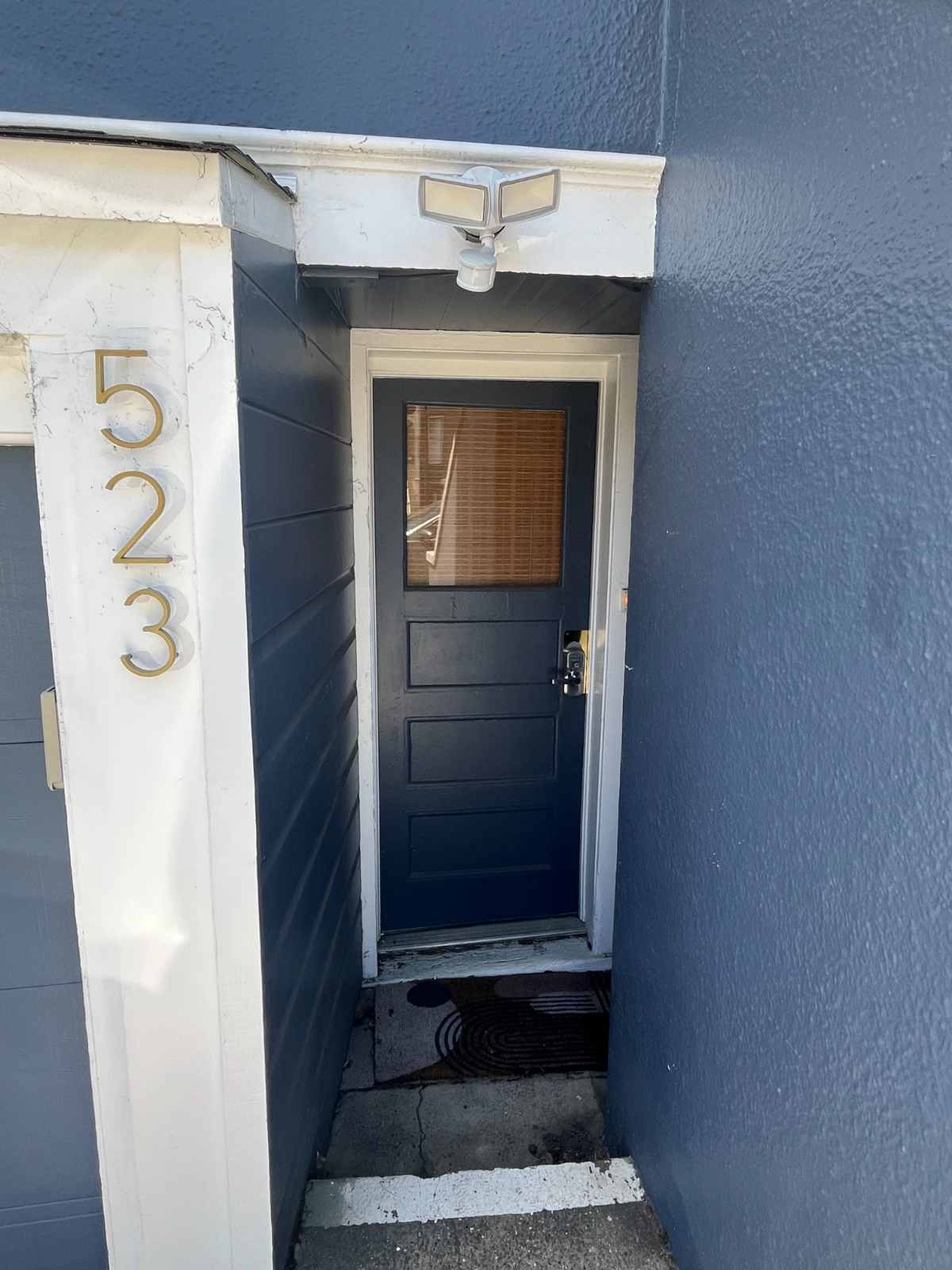 1-BR Private In-Law Apartment Fully Furnished & Utilities Included - Prime Walkable Neighborhood - Photo 2