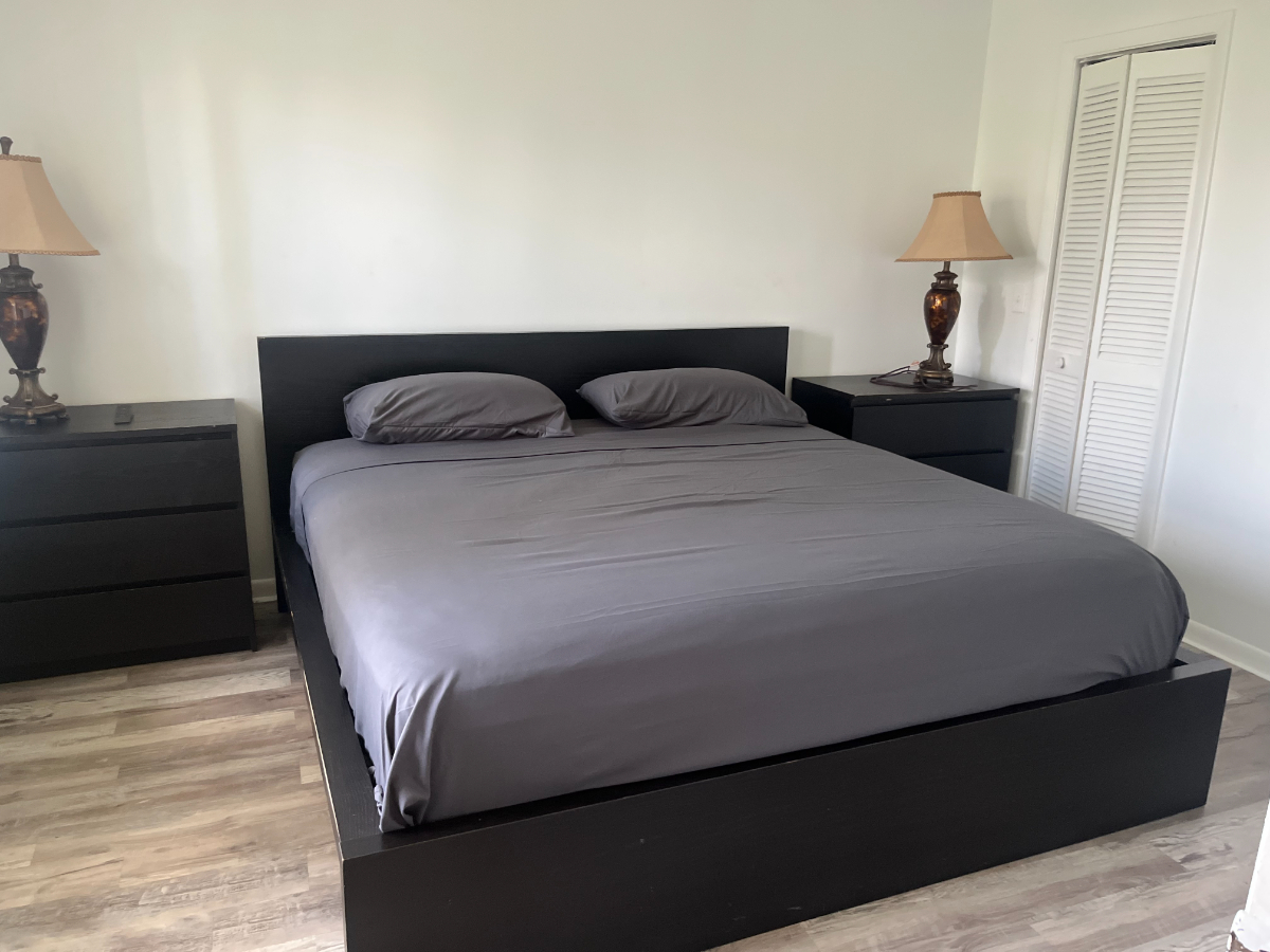 Condo for rent by room. Suite and Room with separate Bath Or Whole apartment.  Suite is $2500 a month. Room with separate bath $2200 a month