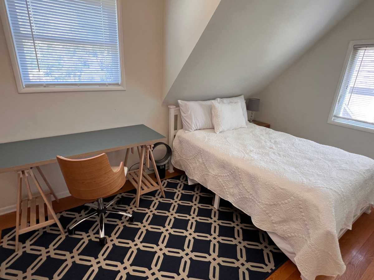 Beautiful big room - Photo 2