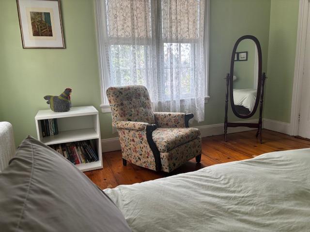 Bedroom 1 in Spacious, Elegant House Near Hospitals - Photo 2