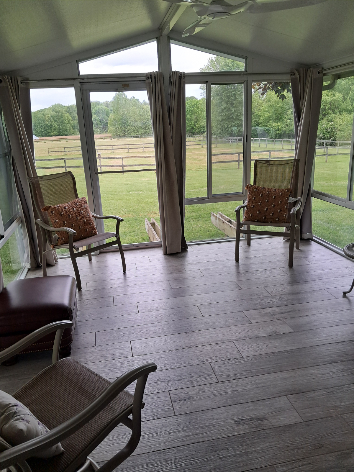 Fully Furnished Room with Private Bath in Spacious Shared Home