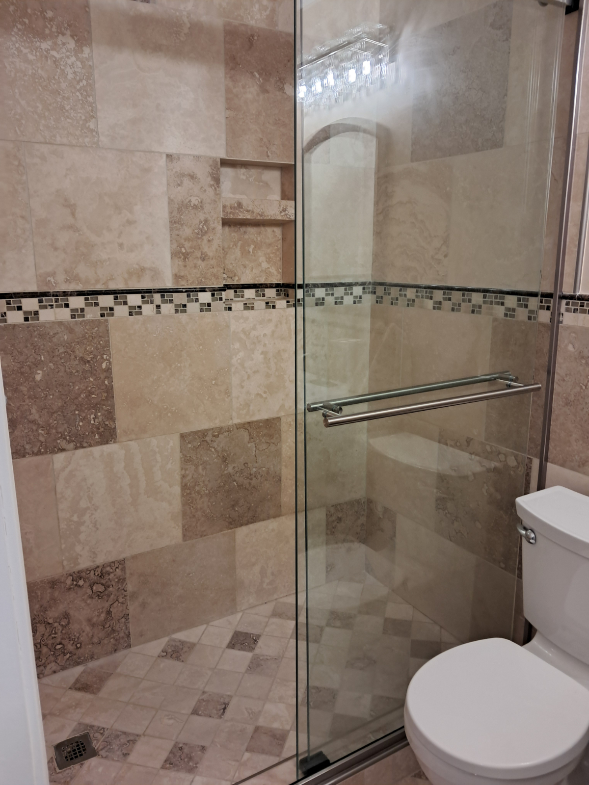 Fully Furnished Room with Private Bath in Spacious Shared Home - Photo 10