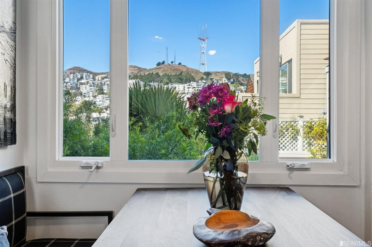 Elegant Edwardian Condo in Noe Valley - Fully Furnished 2BR/1BA - Photo 5