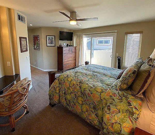 Top-Floor Mission Beach Condo with Ocean and Bay Views - Photo 6