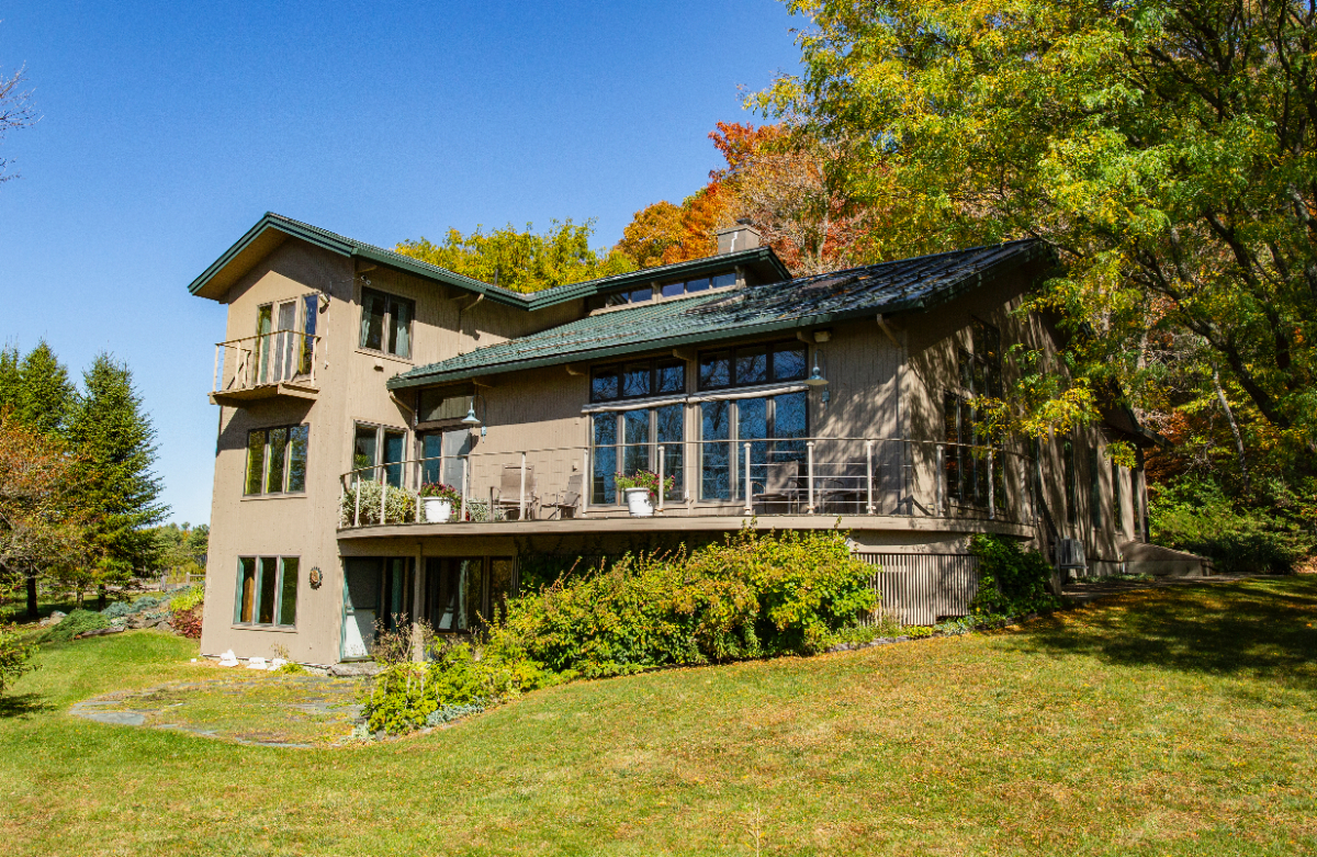 Custom Contemporary Home in Rural Setting yet Minutes to all Amenities - Photo 2