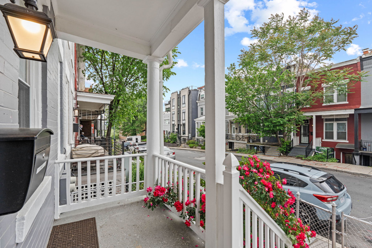 DC Shaw Home - Photo 3