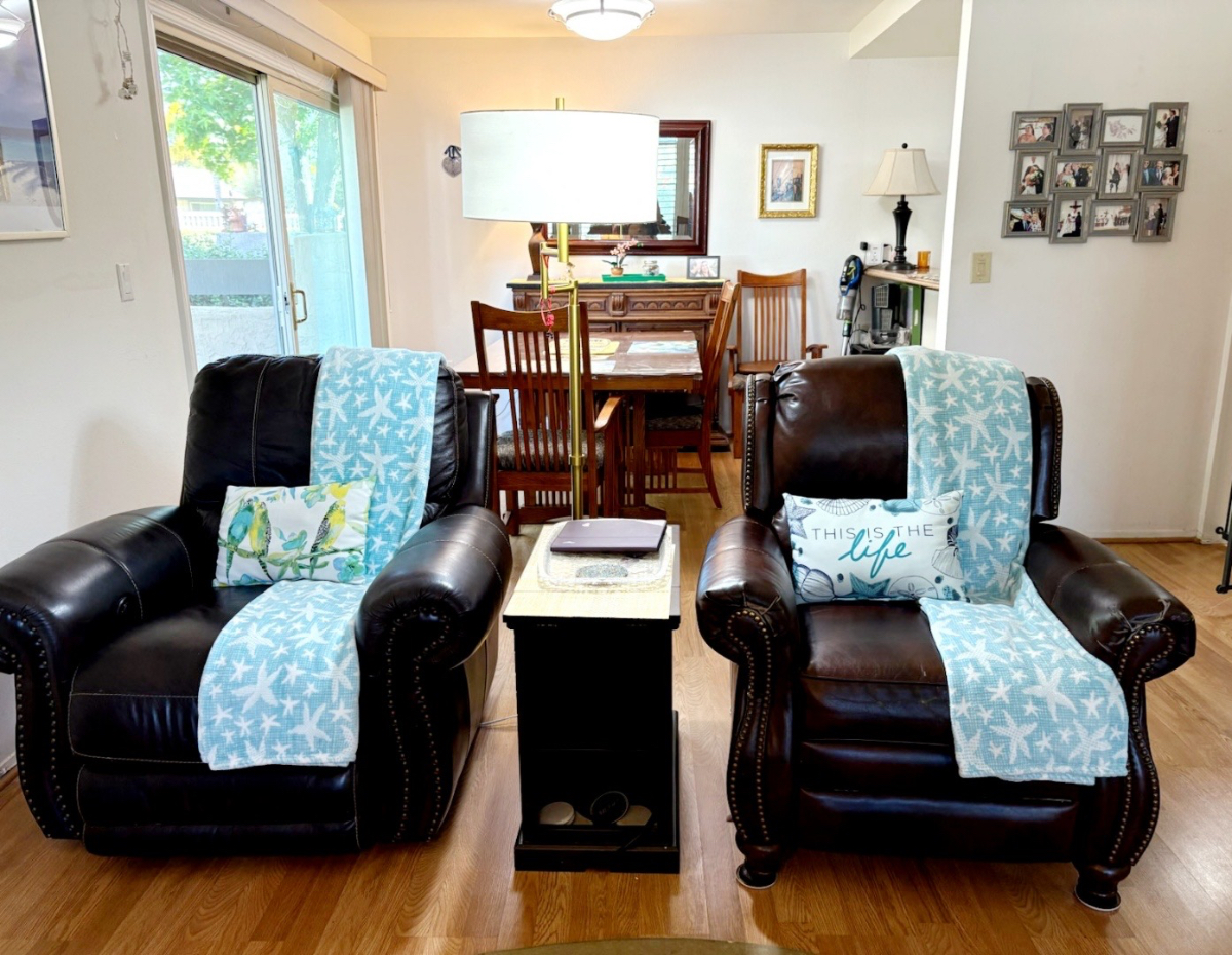 Quiet residential neighborhood convenient to all. Female Only. - Photo 3