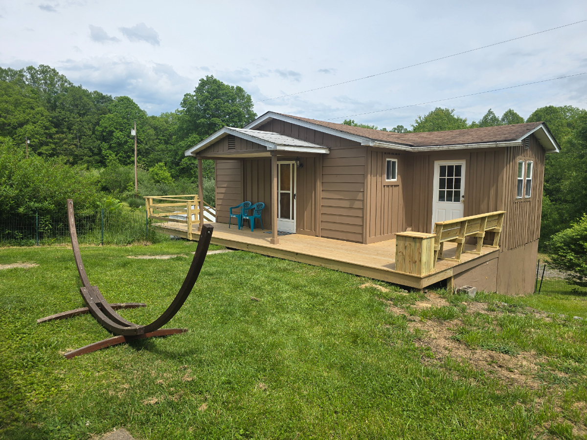 Whippoorwillow Cabin 2/1 - Photo 1