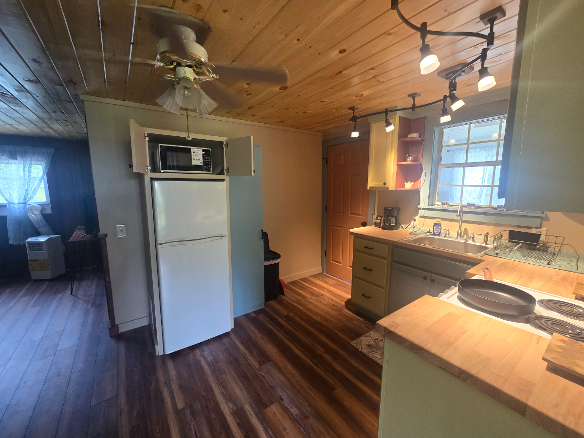 Whippoorwillow Cabin 2/1 - Photo 8