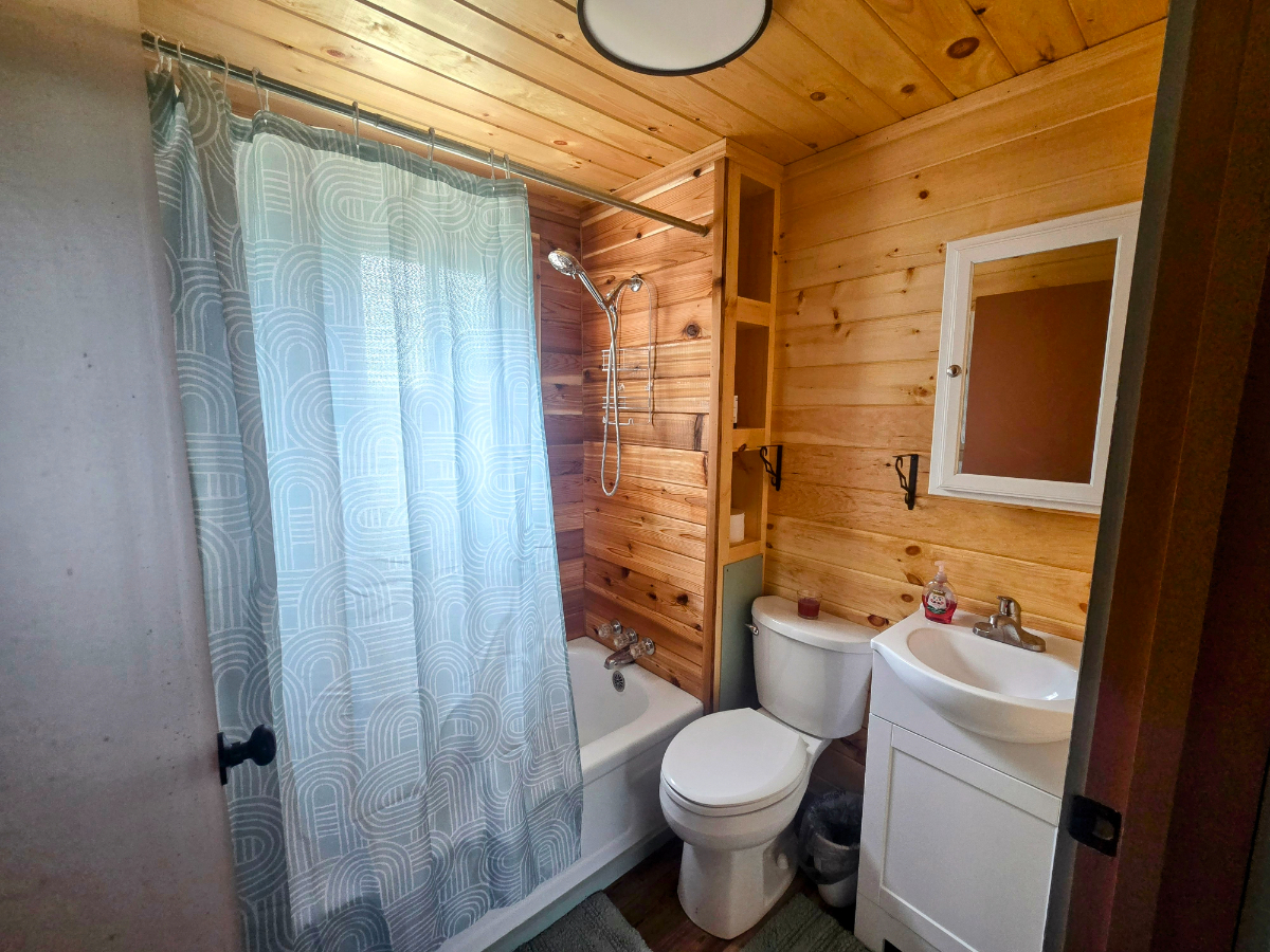 Whippoorwillow Cabin 2/1 - Photo 3