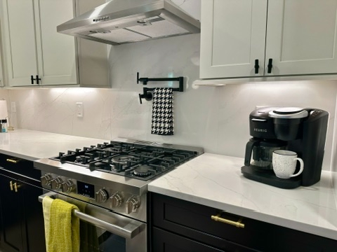 Luxury townhome condo - main level - 1 BR/1.5 BA - Photo 9