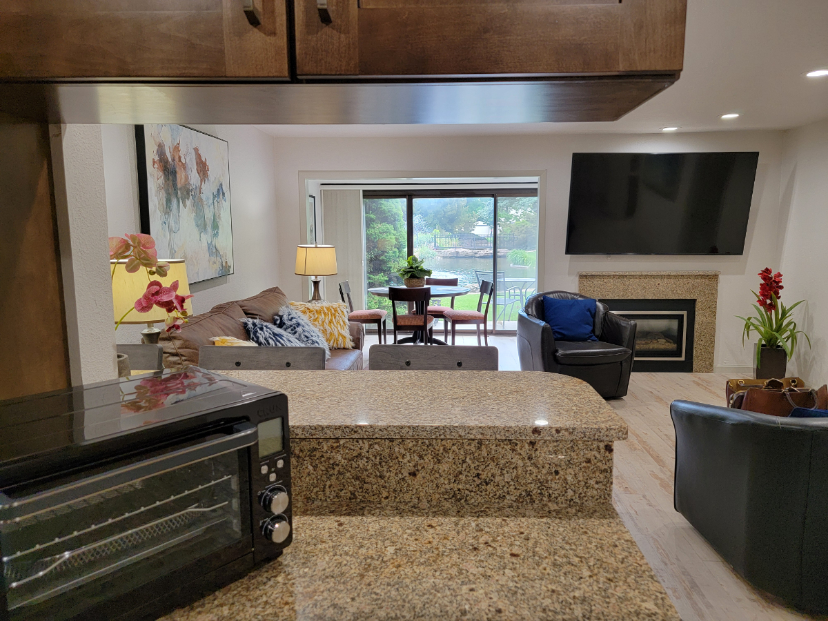Bright, Comfy Condo Near Boise Towne Square Mall--with Pool Access & Walkable Trails - Photo 12