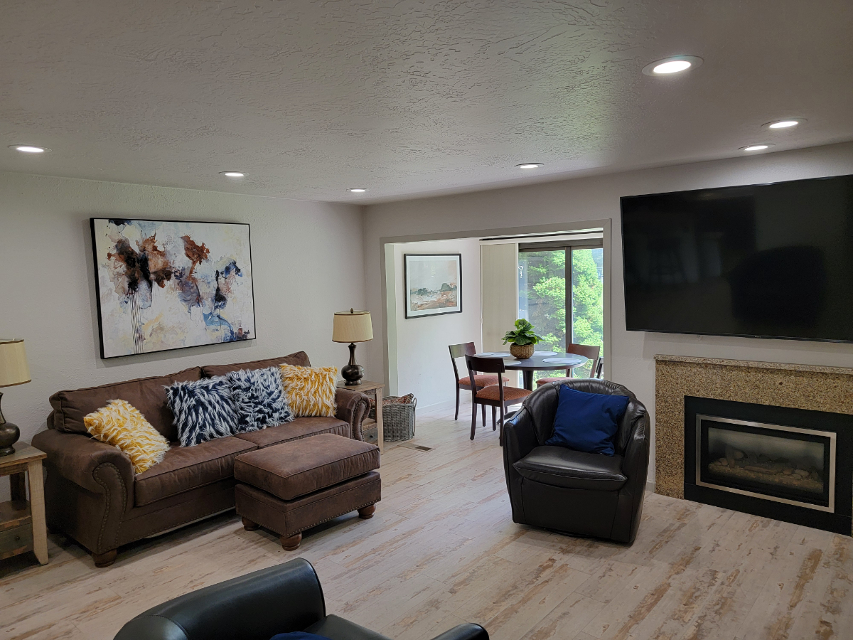 Bright, Comfy Condo Near Boise Towne Square Mall--with Pool Access & Walkable Trails - Photo 3