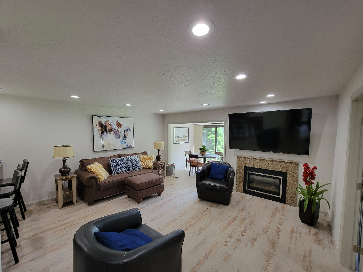Bright, Comfy Condo Near Boise Towne Square Mall--with Pool Access & Walkable Trails - Photo 2