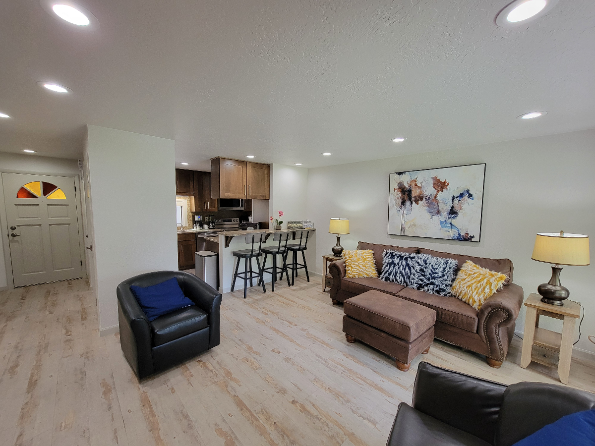 Bright, Comfy Condo Near Boise Towne Square Mall--with Pool Access & Walkable Trails - Photo 5
