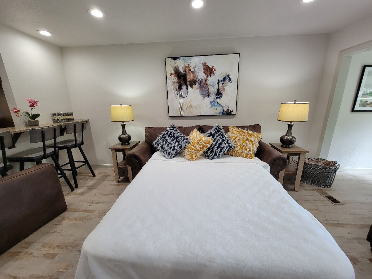 Bright, Comfy Condo Near Boise Towne Square Mall--with Pool Access & Walkable Trails - Photo 7