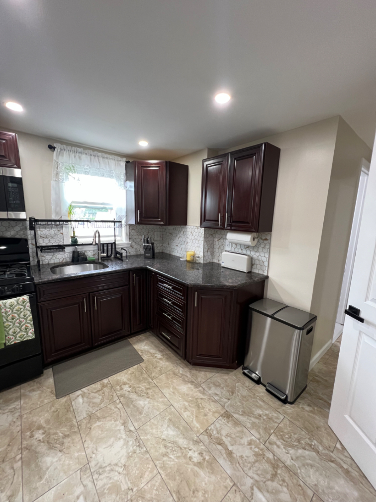 Cozy Apartment in Uniondale, Nassau County - Photo 8