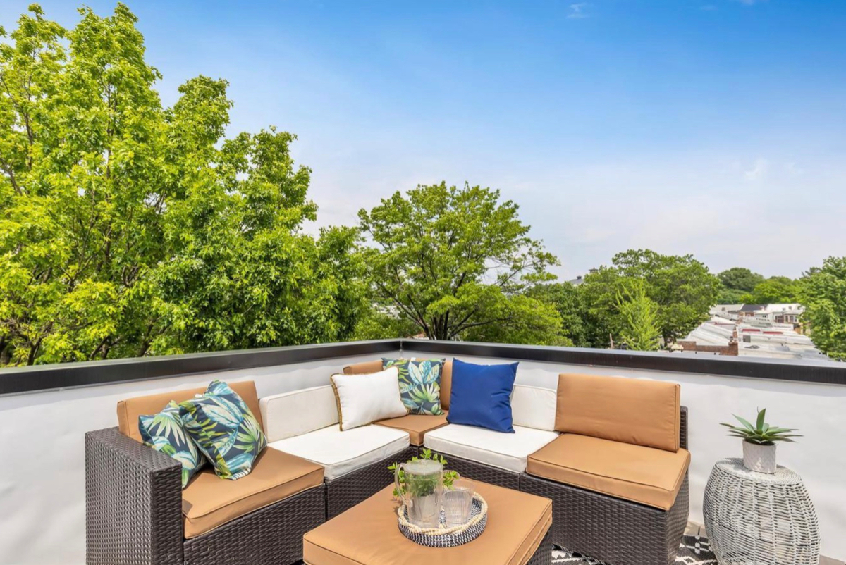 Stunning 2BR/2BA Condo w/ Rooftop Patio - Photo 1
