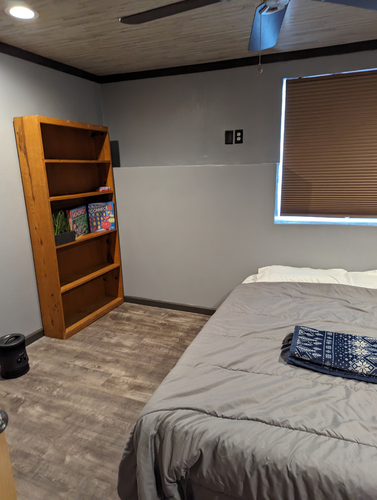 Comfortable Basement Apartment - Photo 6