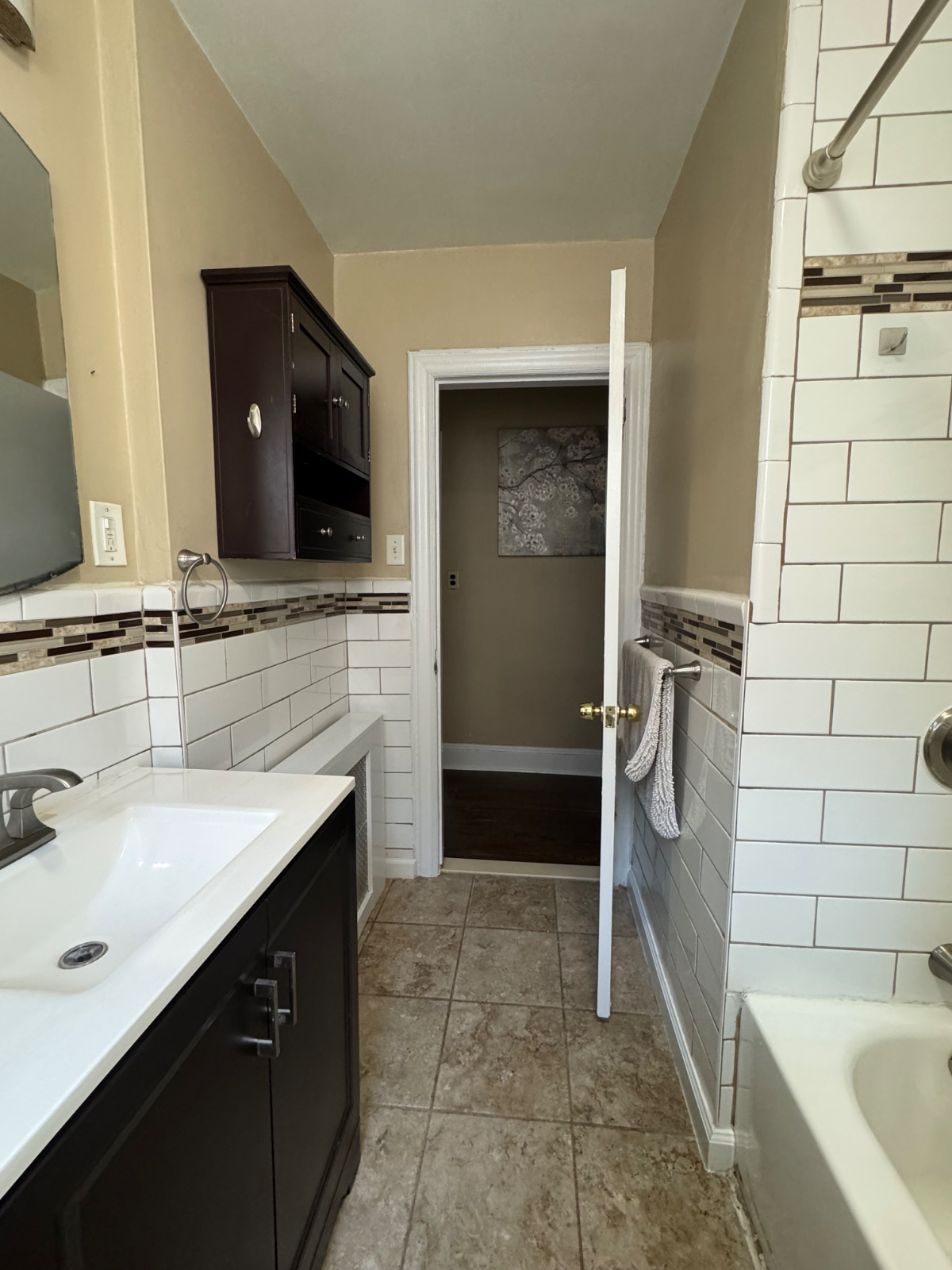Beautiful private room - bedroom in Yonkers only 30 minutes from NYC - walk to bus and drive 10 mins - Photo 3
