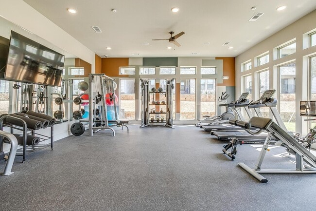 Beautiful 1 and 2 Bedroom apartments in Cleburne Texas - Photo 8