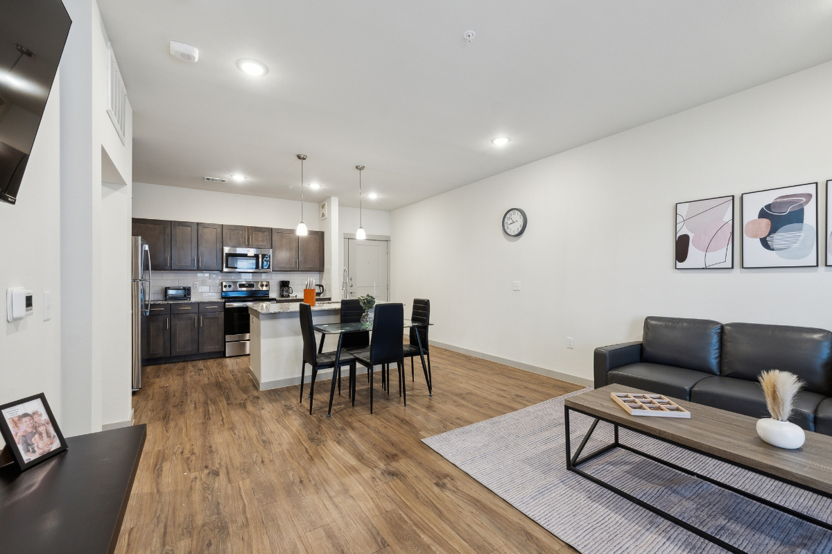 Beautiful 1 and 2 Bedroom apartments in Cleburne Texas - Photo 12