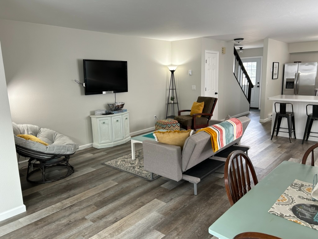 Highland Hideaway - Photo 2