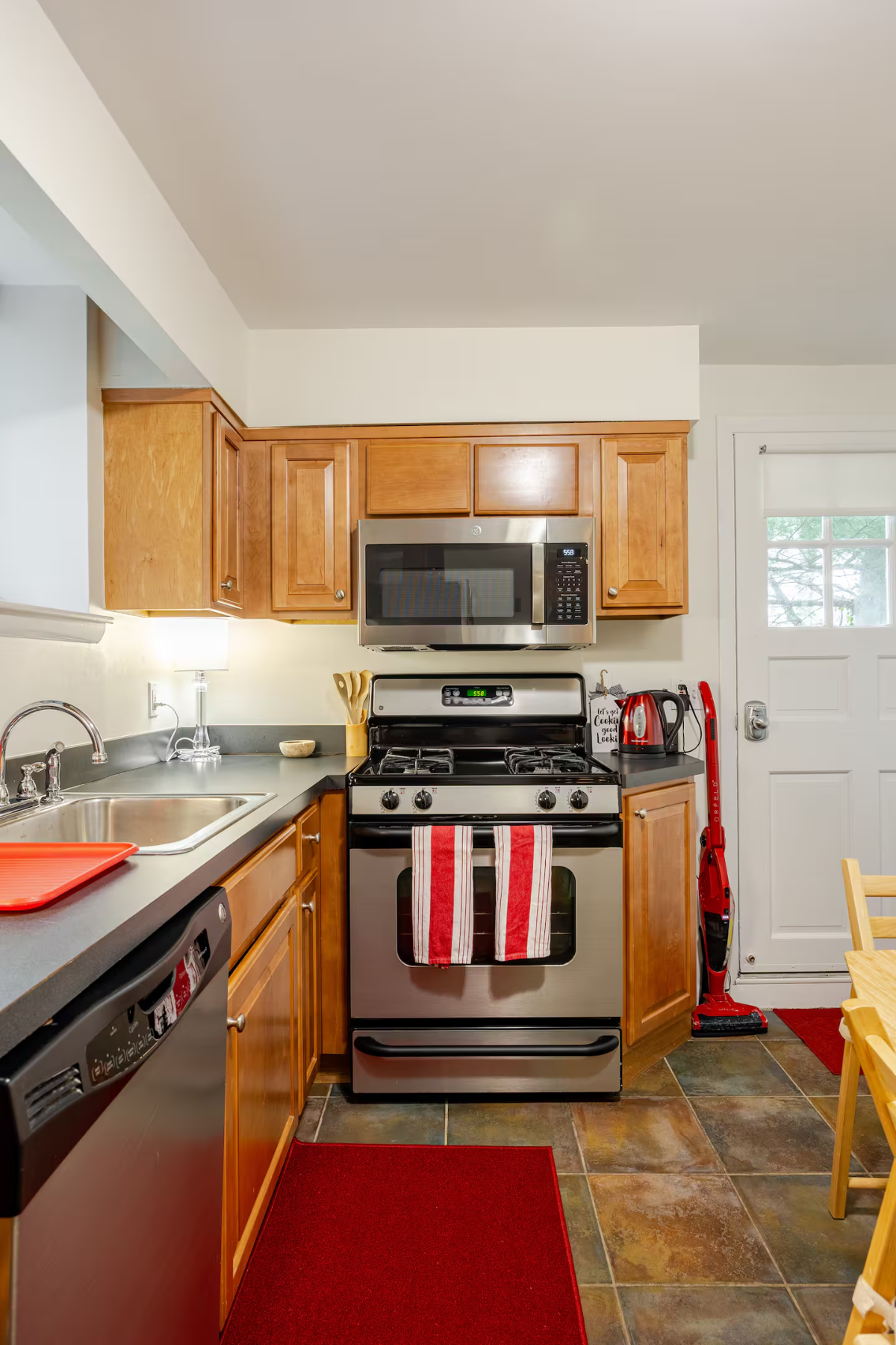 Charming private 1BR apt. Easy access to NYC, Medical Center, White Plains Hospital - Photo 7
