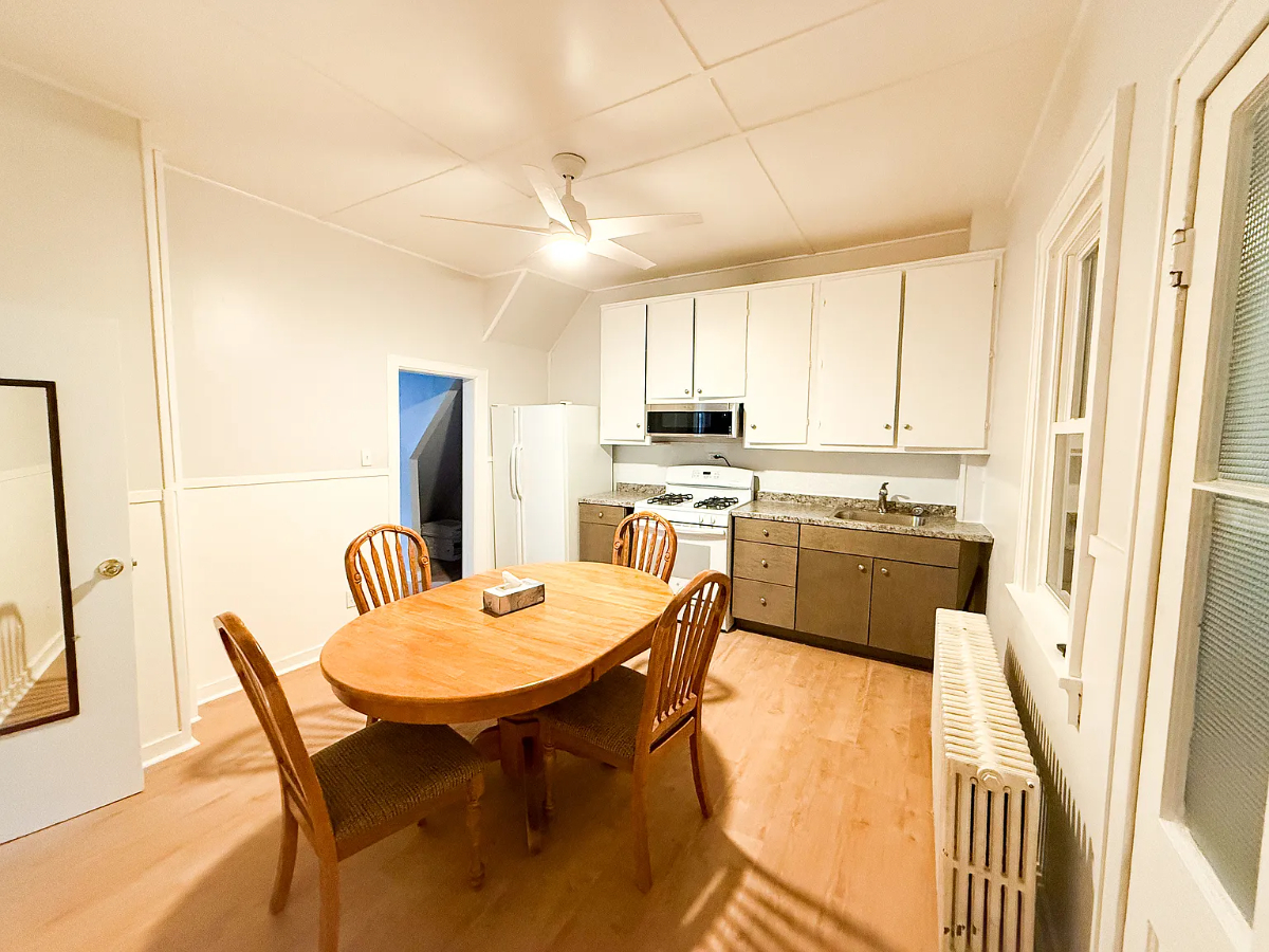 Comfortable, Clean & Convenient--Updated Apartment Near Downtown Troy - Photo 5