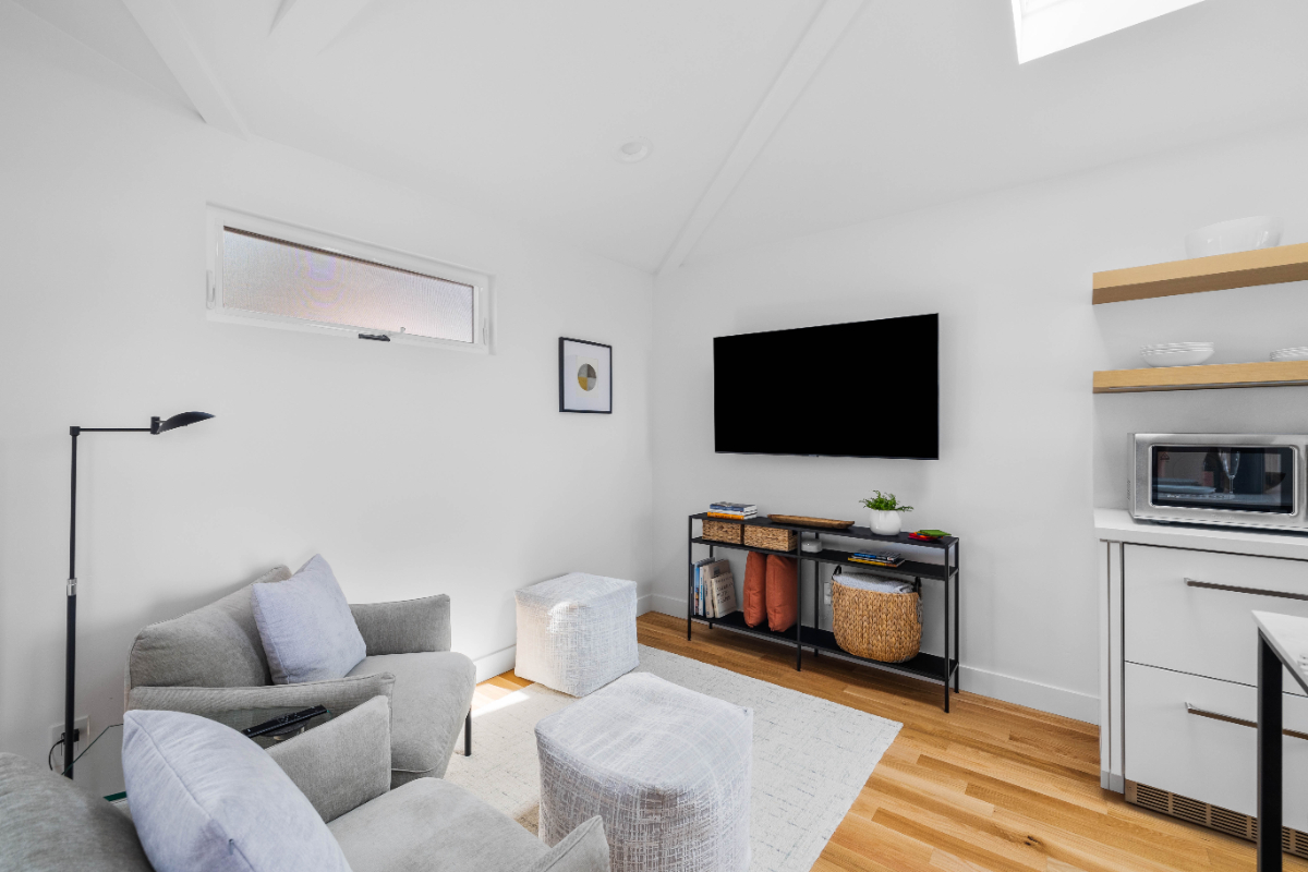 Lux Bay View Bungalow - Infinite Coastal Views - Photo 4