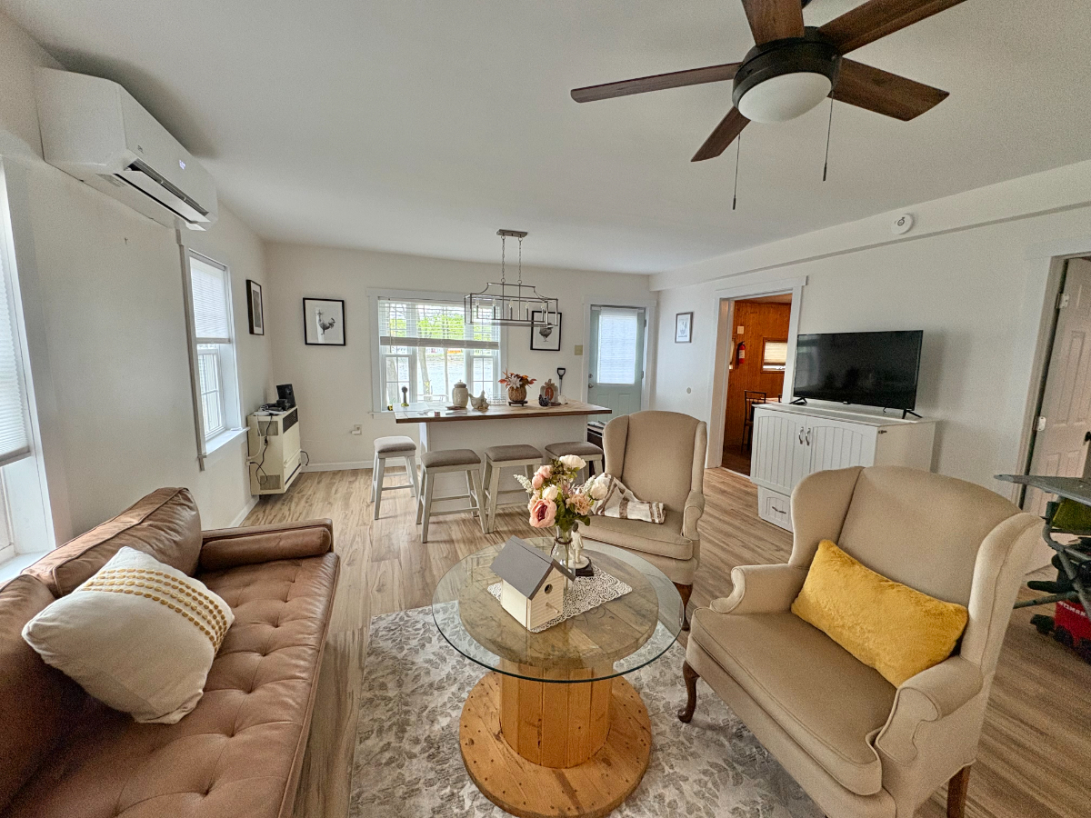 Serenity Cottage on the Hudson River - Photo 2
