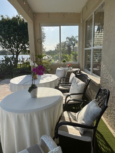 Lake View Poolside Suite with Private Bed & Bath - Photo 9