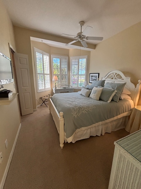 Lake View Poolside Suite with Private Bed & Bath