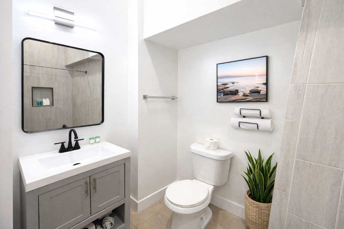 Lodgyy - Comfortable Double-Bed Suite LL 1