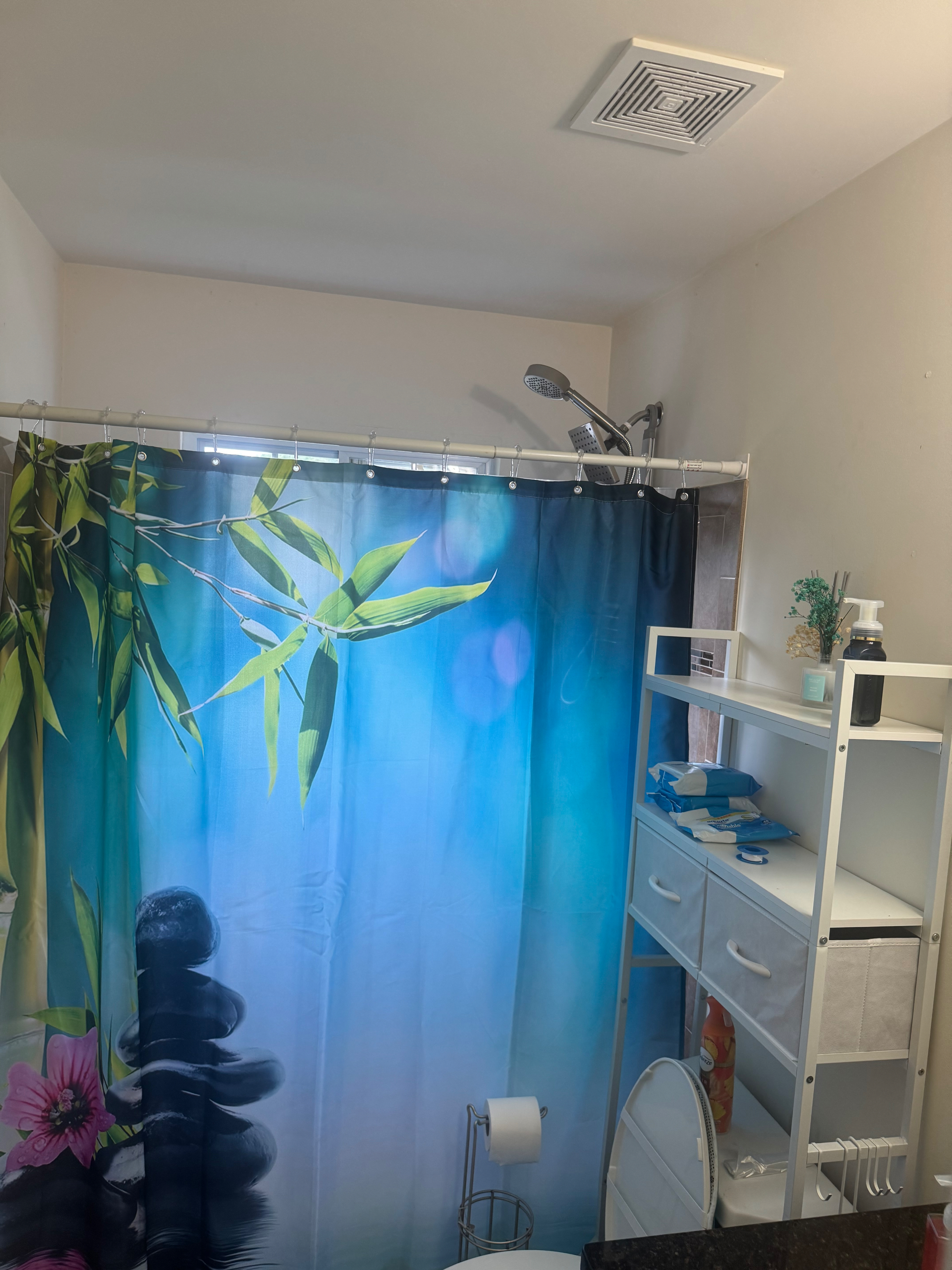 Room for rent in Single Family Home - All utilities covered - Photo 7