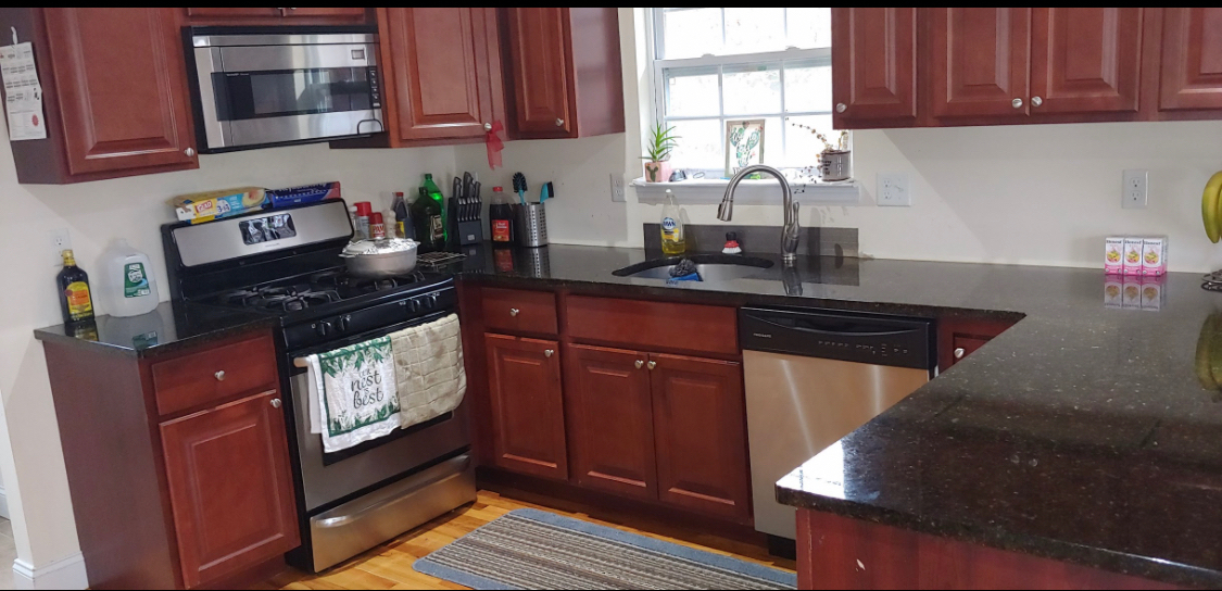 Room for rent in Single Family Home - All utilities covered - Photo 5