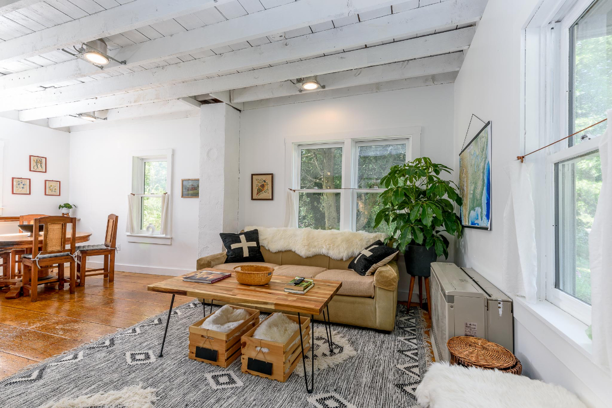 1854 House furnished rental units - Photo 10