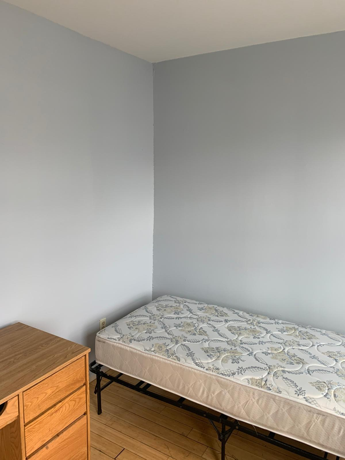 Centrally Located Beautiful Apartment near hospitals with 4 cozy bedrooms and 2 full baths with publ - Photo 7