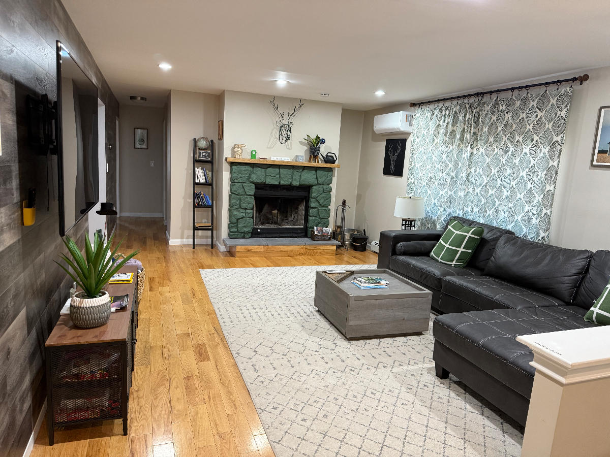 Catskills Mountain Modern Home  - EV Charger - 5Bdrm/3 Full Bath - Photo 9