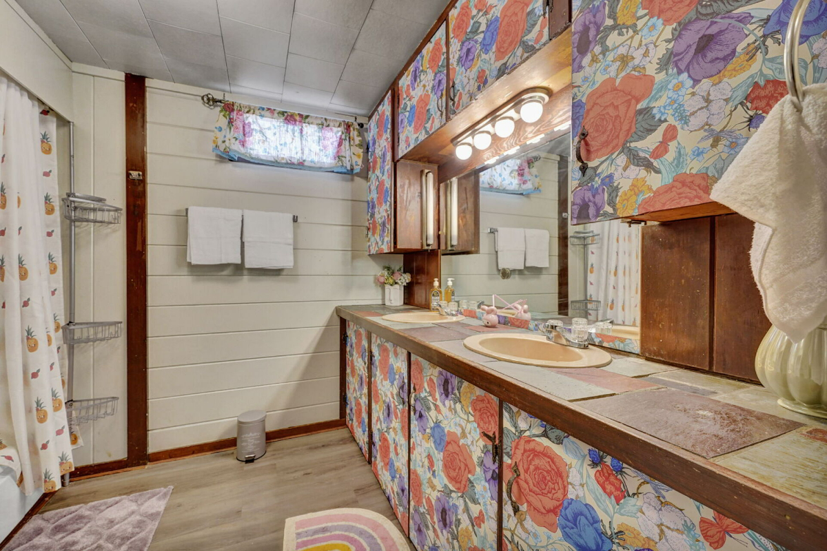 Accommodating 3bd 1 bth close to many of Rochester's hospitals - Photo 8