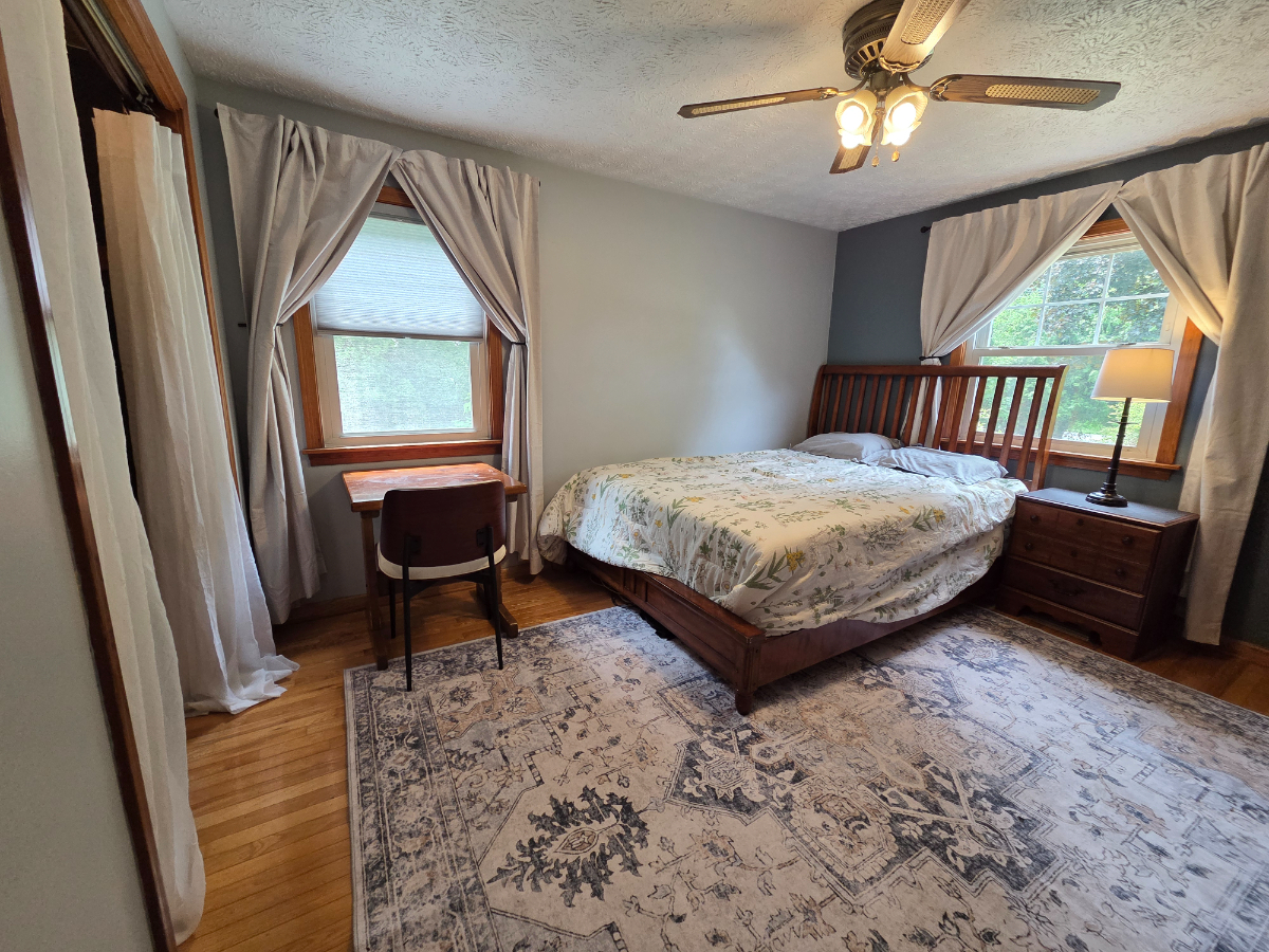 Calm and peaceful living for a student or traveling professionals - Photo 1