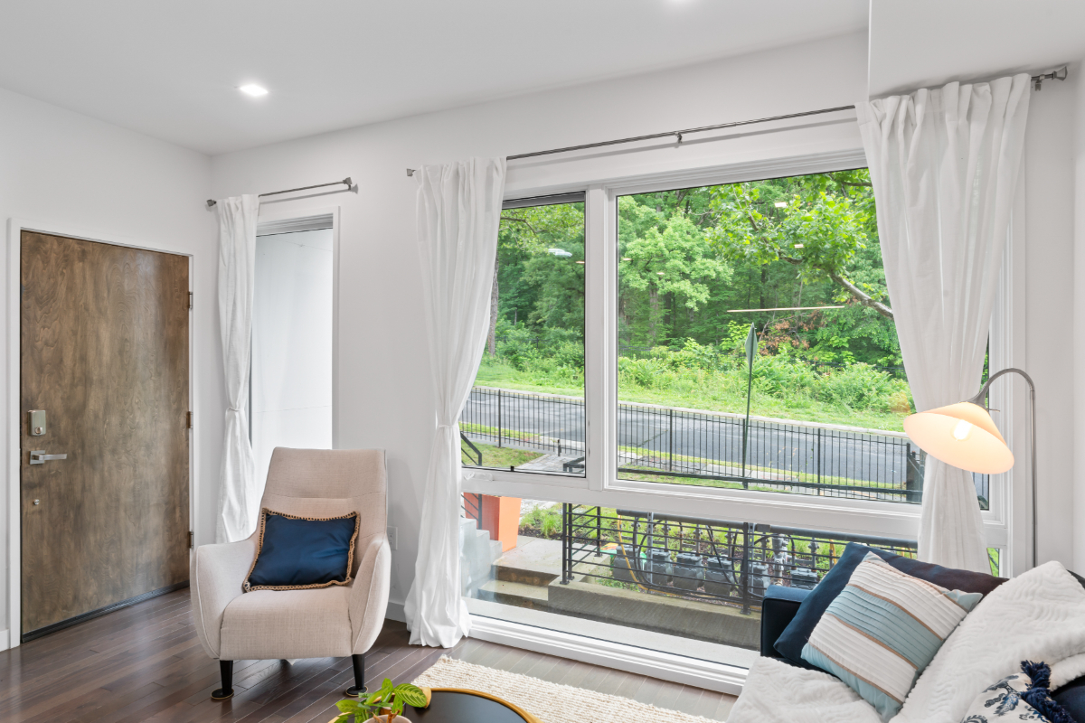 A boutique hotel experience with views. Excellent location. Unit 4 - Photo 8
