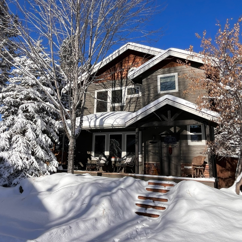 Charming Bend Hideaway - Photo 4