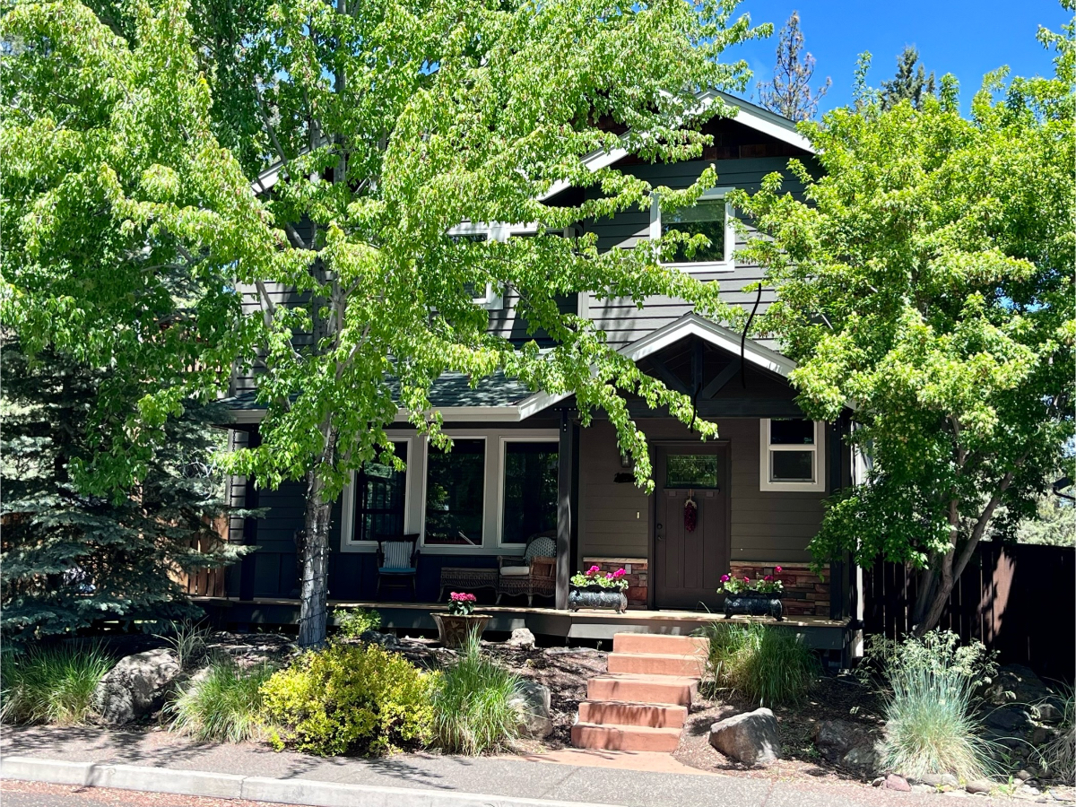 Charming Bend Hideaway - Photo 2